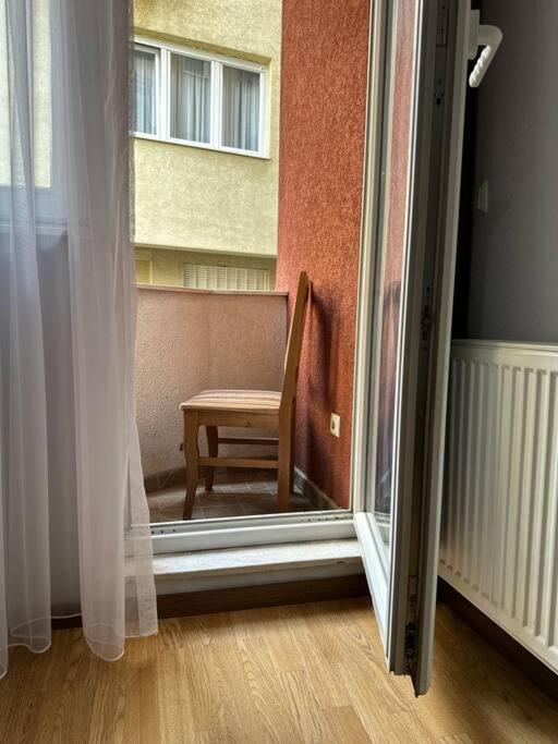 Ora-Prn,Peaceful Central Apartment Pristina Eksteriør billede