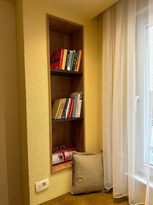 Ora-Prn,Peaceful Central Apartment Pristina Eksteriør billede