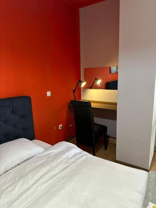 Ora-Prn,Peaceful Central Apartment Pristina Eksteriør billede